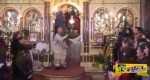 Ο παπάς στη Χίο ξαναχτύπησε! Η πρώτη Ανάσταση που έχει γίνει viral και πρέπει να δεις!