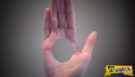 Αστείο πείραμα: Πως θα κάνεις μία τρύπα στο χέρι σου;