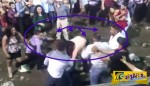 Θυμίζει western ταινία! Καουμπόηδες αρχίζουν και πλακώνονται όλοι μεταξύ τους κατά τη διάρκεια συναυλίας!