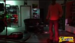 Τί κάνει ο άνθρωπος; Χορεύει με ένα σκούτερ και εντυπωσιάζει