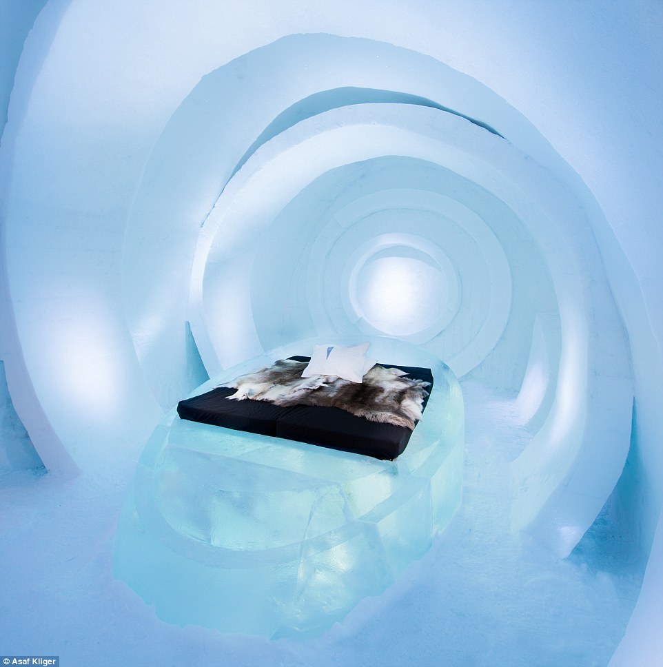 ice-hotel-2