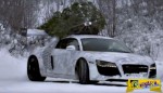 Audi R8 στον πάγο με δέντρο στη σκεπή!