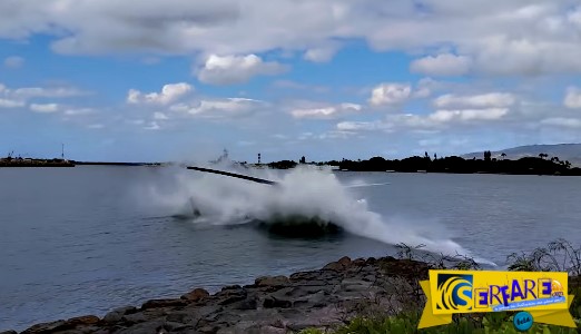Tρομακτικό βίντεο: Ελικόπτερο πέφτει στην θάλασσα!