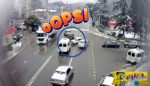 Απίστευτο βίντεο: Ο οδηγός εκτοξεύεται μετά τη σύγκρουση αλλά το αυτοκίνητο «παρκάρει» τέλεια!