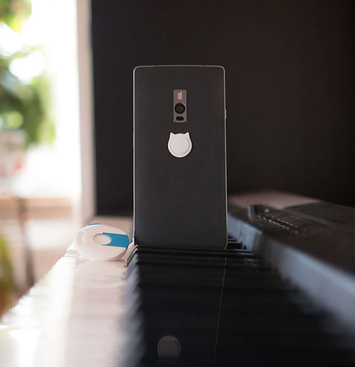 Το αντικλεπτικό για κινητά που τα κλειδώνει στην τσέπη - Τέλος στους ελαφροχέρηδες!