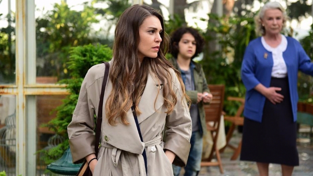 Istanbullu Gelin: Υπόθεση – Ηθοποιοί – Γυρίσματα - Mega