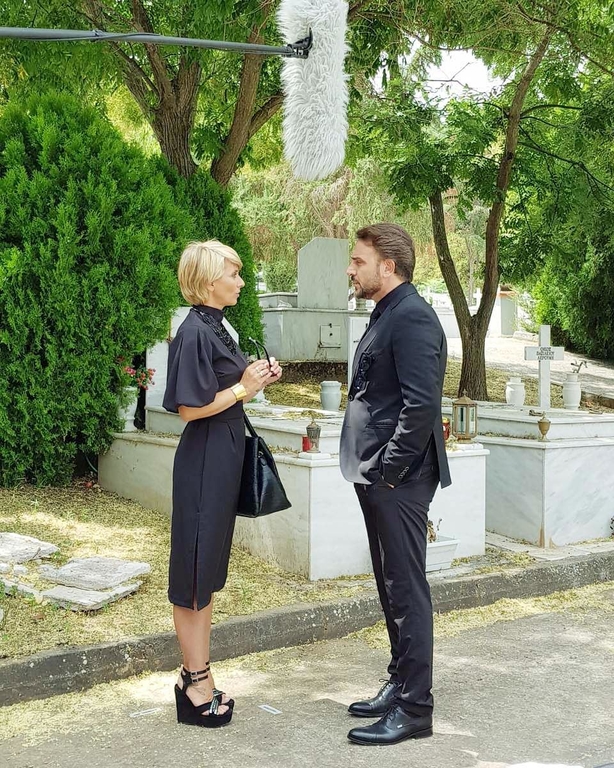 Πέτα τη φριτέζα - Υπόθεση - Ηθοποιοί - Γυρίσματα 