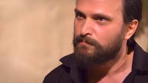 ELIF 2ΟΣ ΚΥΚΛΟΣ: Στο στόχαστρο το σπίτι της Μελέκ