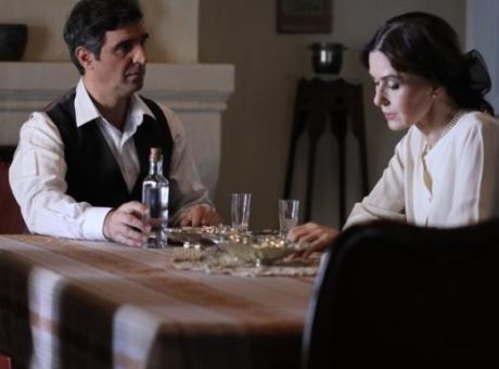 Επόμενα επεισόδια Άγριες Μέλισσες: Ο Εκβιασμός της Ανέτ και η εγκυμοσύνη ...