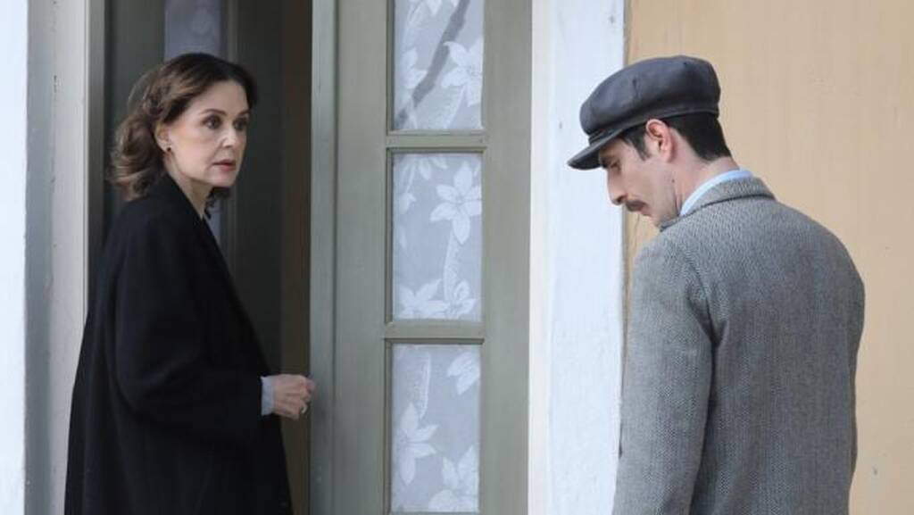 Άγριες Μέλισσες: Η Ανέτ - Μαθαίνει πως ο Μελέτης είναι γιος της!