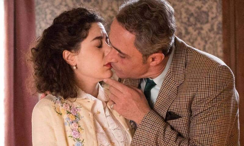 Άγριες Μέλισσες: «Καυτές» στιγμές για Μελέτη και Πηνελόπη - Τα ξαδέρφια ξανά στο κρεβάτι