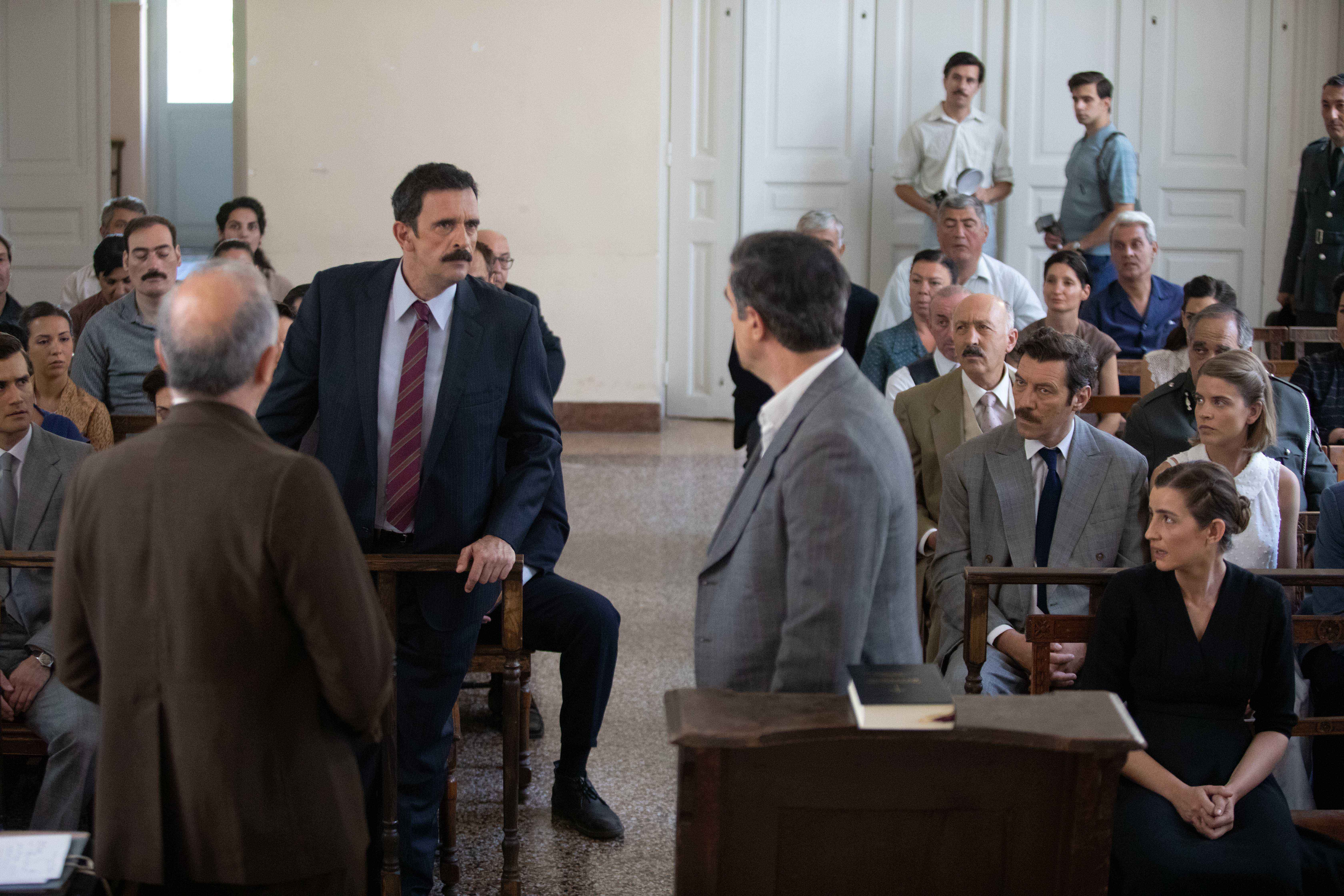 Άγριες Μέλισσες 21-22/9: Η Ασημίνα ανατρέπει τα πάντα στην δίκη 