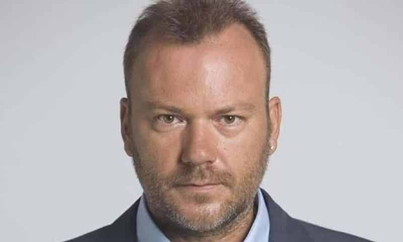 8 Λέξεις ηθοποιοί: Νέα πρόσωπα «κλειδιά» φέρνουν τεράστιες ανατροπές