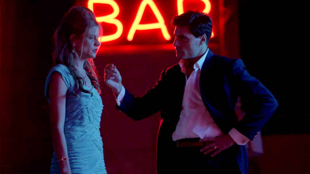 Άγριες Μέλισσες Spoiler: Η Δρόσω σε δισκογραφική εταιρία, θα τα καταφέρει; 