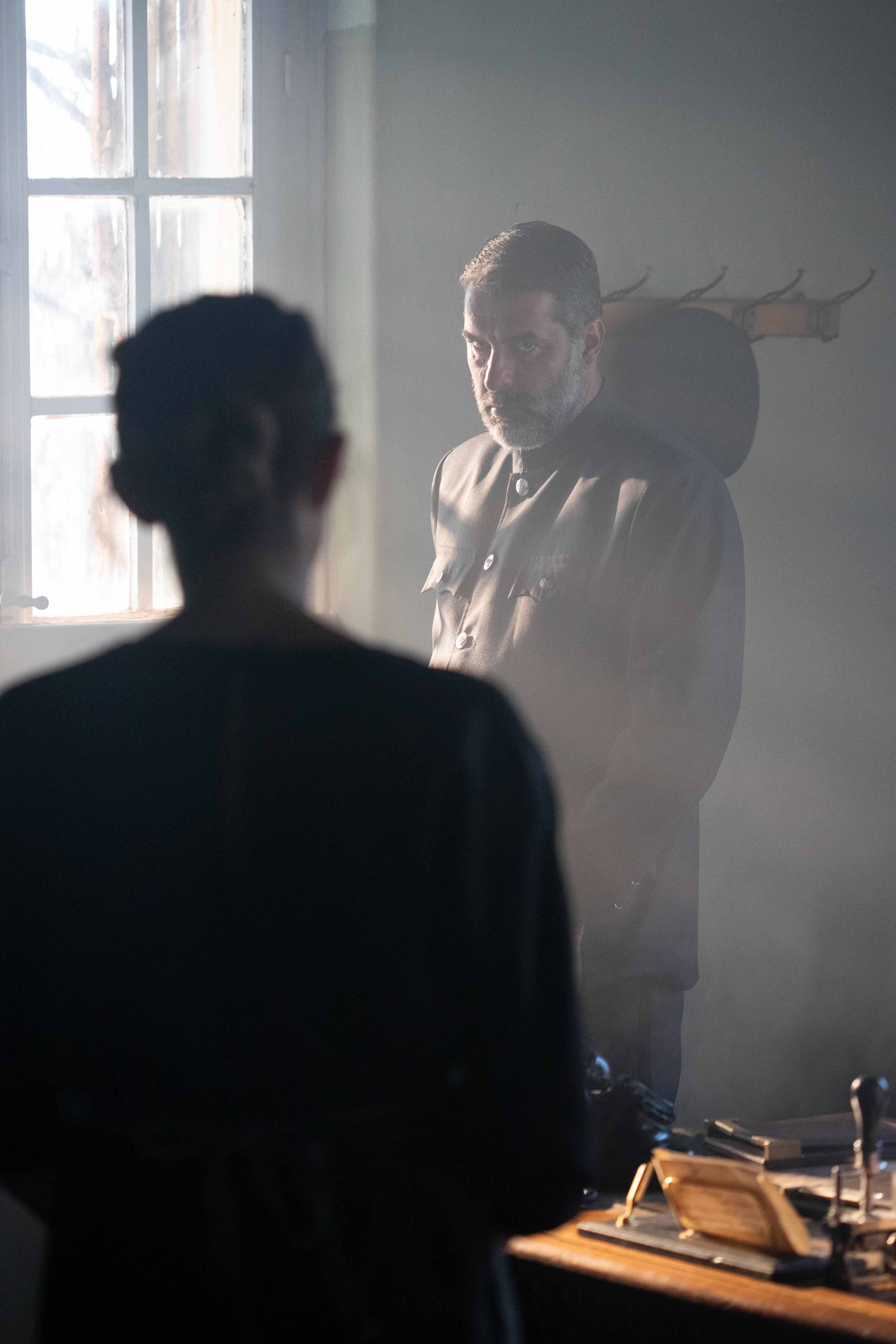 Άγριες Μέλισσες 21/10: Τι θέλει από την Ελένη ο Βόσκαρης;