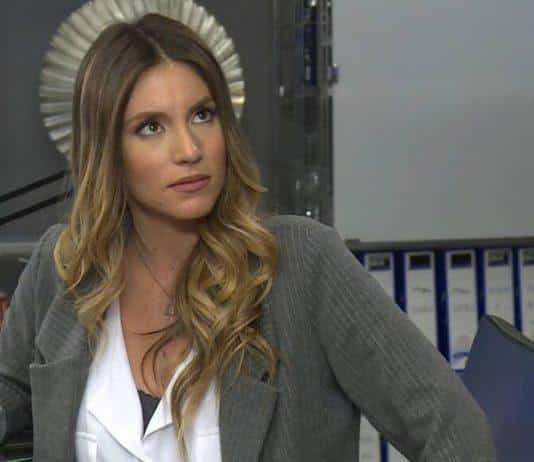 Έλα Στη Θέση Μου εξελίξεις: Η Κέντρα παρακολουθεί τον Αχιλλέα στενά