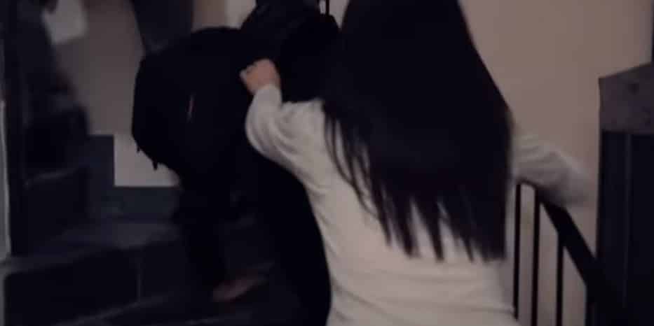 8 Λέξεις εξελίξεις: Μια σύλληψη μια παραίτηση και η Επιστροφή 