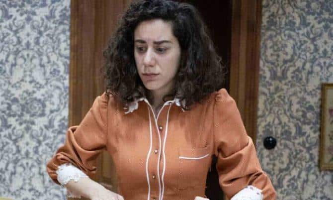 Άγριες Μέλισσες Spoiler: Αλέξης και Πηνελόπη αρραβωνιάζονται  