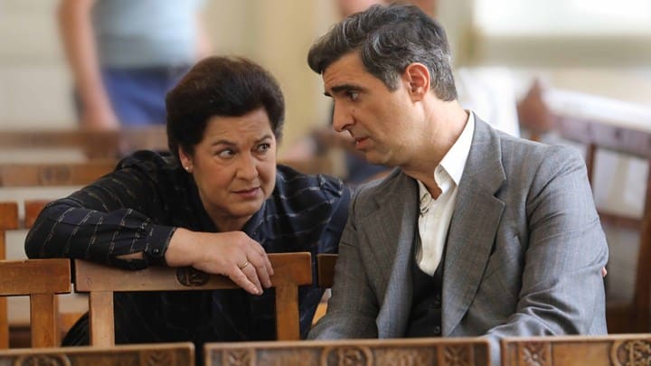 Άγριες Μέλισσες Επεισόδια: Ποιος θα βοηθήσει τον Μιλτιάδη;