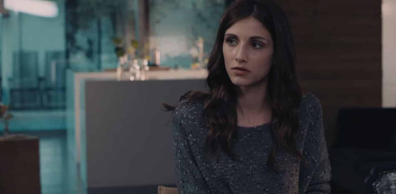 8 Λέξεις Εξελίξεις: Η ερωτική απογοήτευση και η απρόσμενη παραίτηση