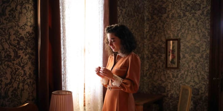 Άγριες Μέλισσες Spoiler: Αλέξης και Πηνελόπη αρραβωνιάζονται  