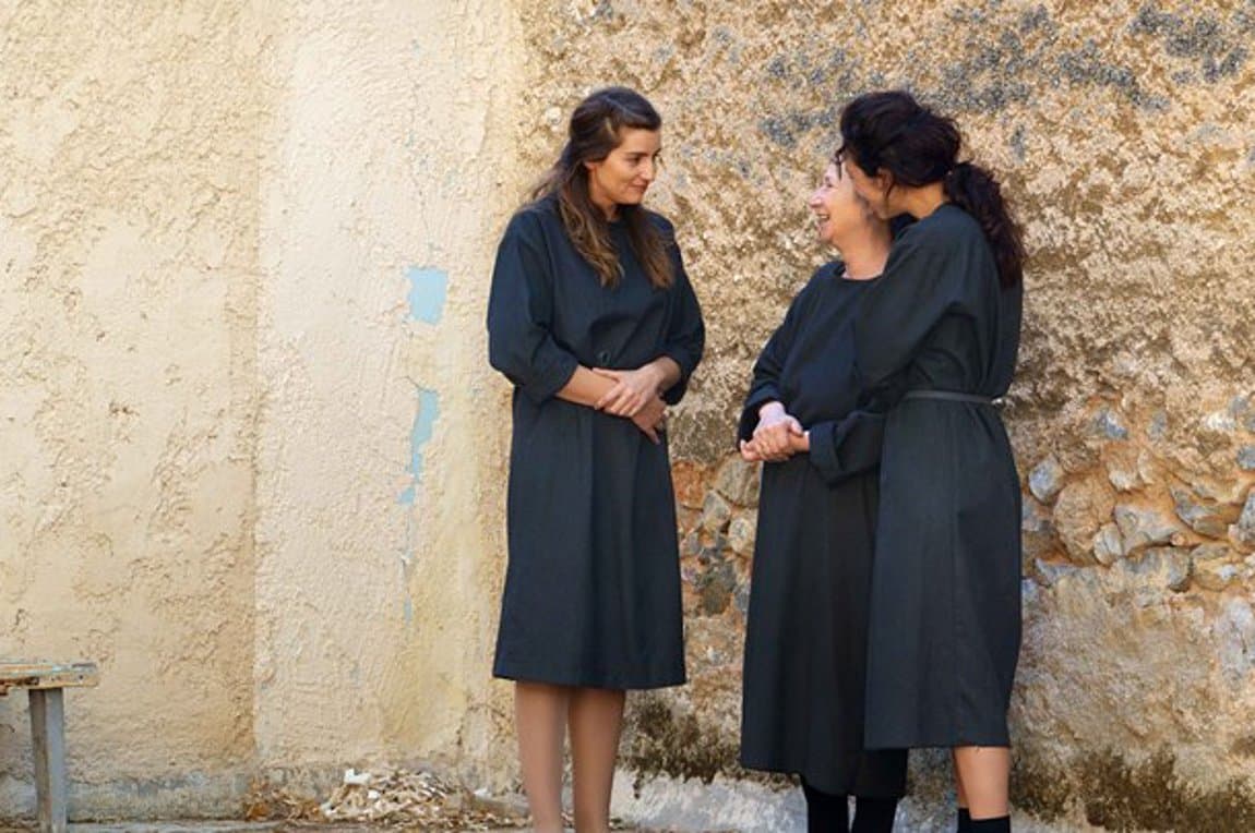 Άγριες Μέλισσες Spoiler: Η κόρη της Φωτεινής επιστρέφει αλλά είναι αργά ...