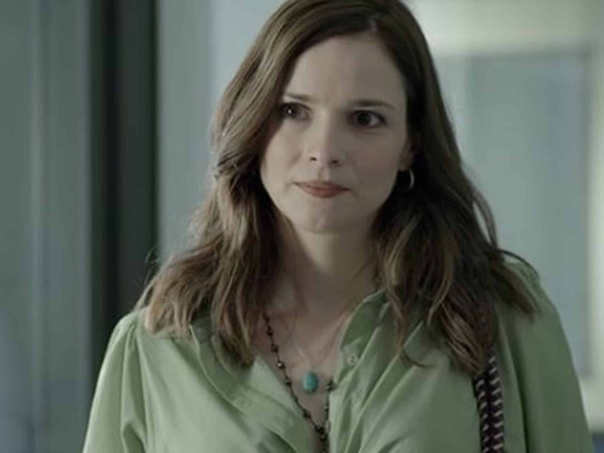 Ήλιος επεισόδια: Ο Φίλιππος αντιλαμβάνεται ότι κάτι δεν πάει καλά με την Λήδα