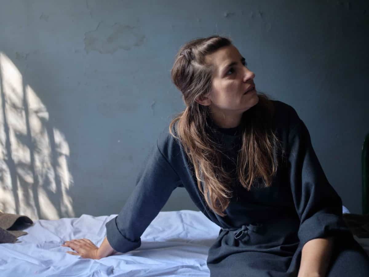 Άγριες Μέλισσες Επεισόδια: Η ενέδρα σε άγνωστο ζευγάρι φέρνει εξελίξεις στο Διαφάνι