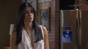 Η Βασίλισσα της Καρδιάς Επεισόδια: Η Εστεφάνια λέει στον Χαβιέρ ότι η κόρη της ζει