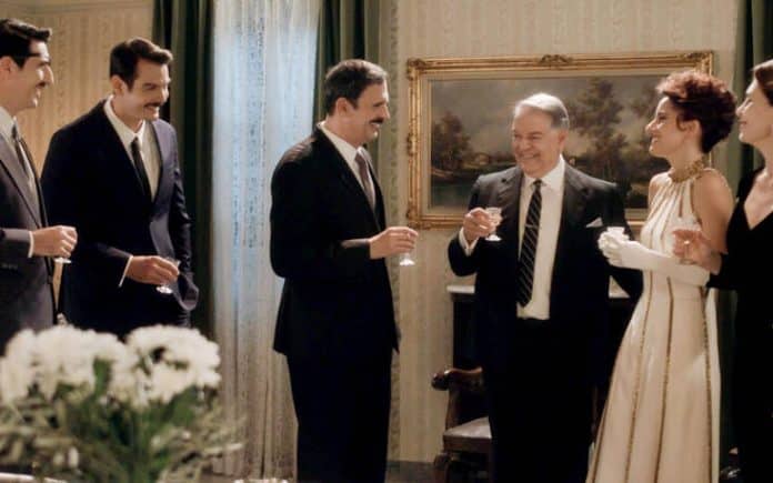 Άγριες Μέλισσες ANT1: Η Ανέτ μαθαίνει τις παράνομες δοσοληψίες Μελέτη και Θέμελη