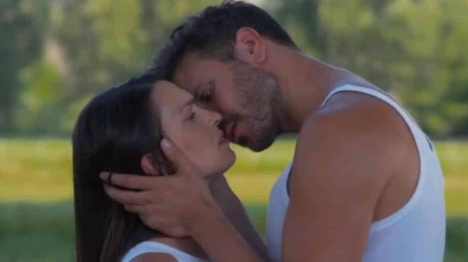 Αγγελική τι θα γίνει: Ο Μιχάλης βοηθάει την Αγγελική