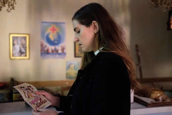 Άγριες Μέλισσες Επόμενα επεισόδια: Η Ελένη θα δεχτεί στο σπίτι της μια αναπάντεχη επίσκεψη από ...