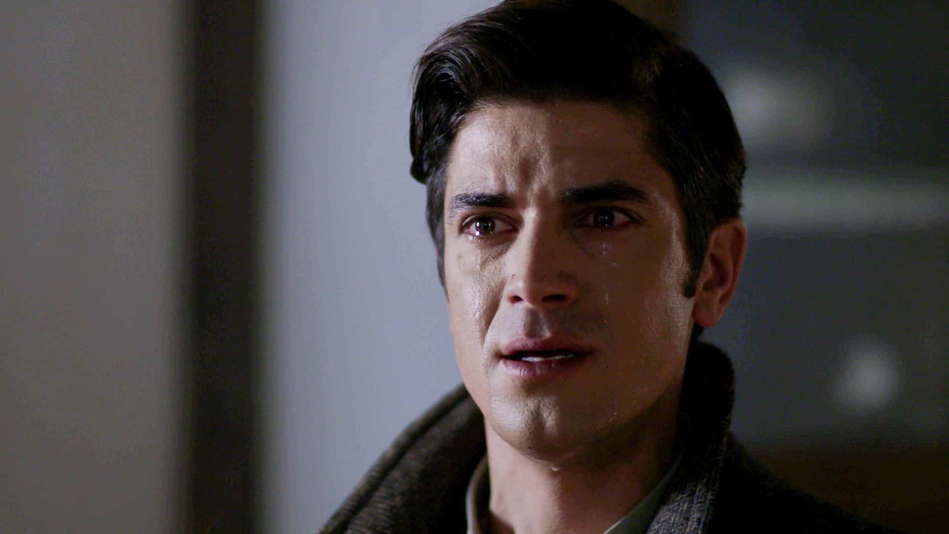 Άγριες Μέλισσες επεισόδια: Προύσαλης, Λάμπρος και Δρόσω προσπαθούν να βρουν την Ελένη αλλά έχει εξαφανιστεί