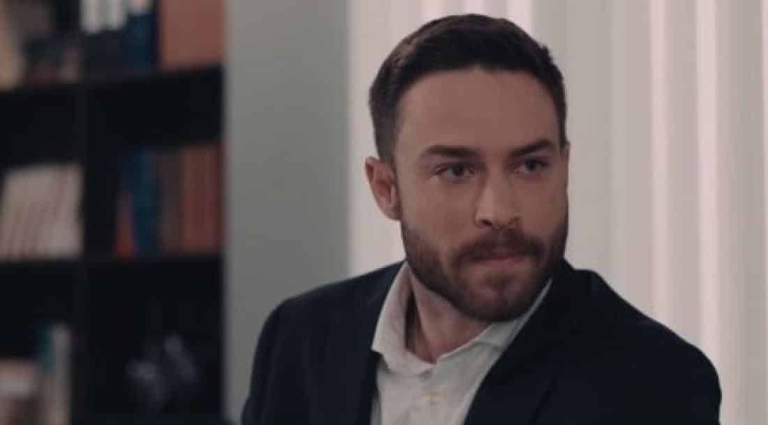 8 Λέξεις επεισόδια: Ο Έκτορας στα χέρια του Αιμίλιου