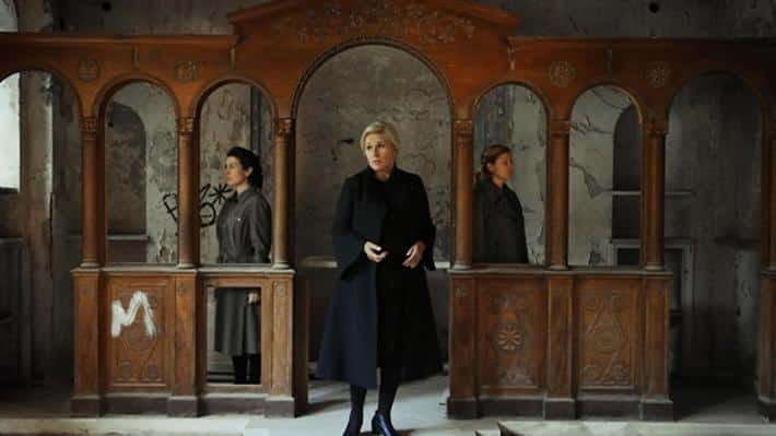 Άγριες μέλισσες Σποιλερ: Το πρόσωπο που ξέρει όλα τα μυστικά έρχεται στο Διαφάνι