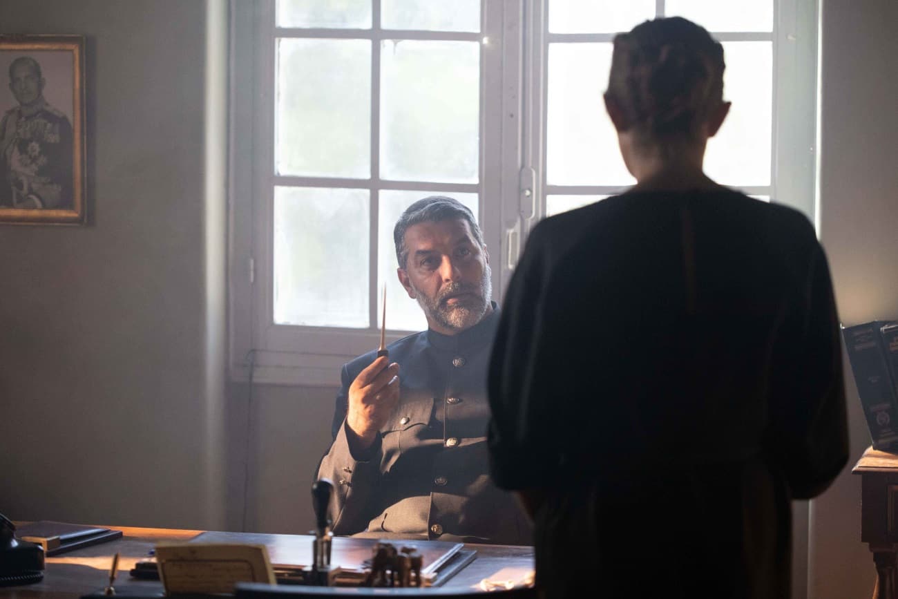 Άγριες μέλισσες επεισόδια: Ο Βόσκαρης είναι ο νέος εραστής της Μυρσίνης - Θα το μάθει ο Δούκας;