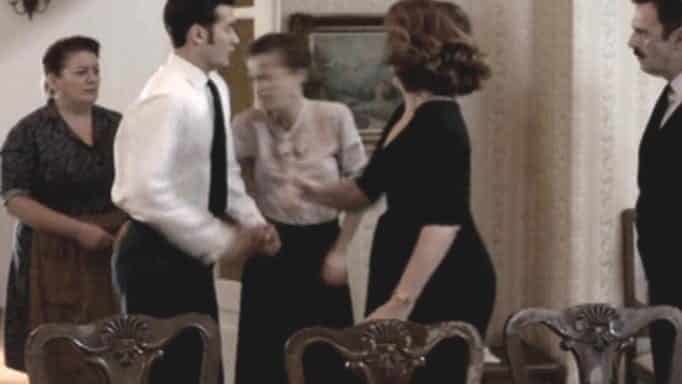 Άγριες Μέλισσες Spoiler: Ο Λάμπρος ζητάει μετάθεση, θα τον ακολουθήσει η Ελένη;