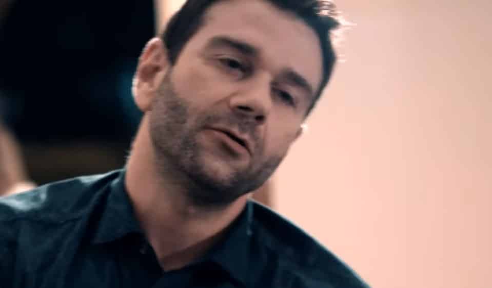 8 Λέξεις 28/12 επεισόδια 133-134 β κύκλος: Η Ελεονώρα αφηγείται όλο το βρόμικο παρελθόν του Αιμίλιου