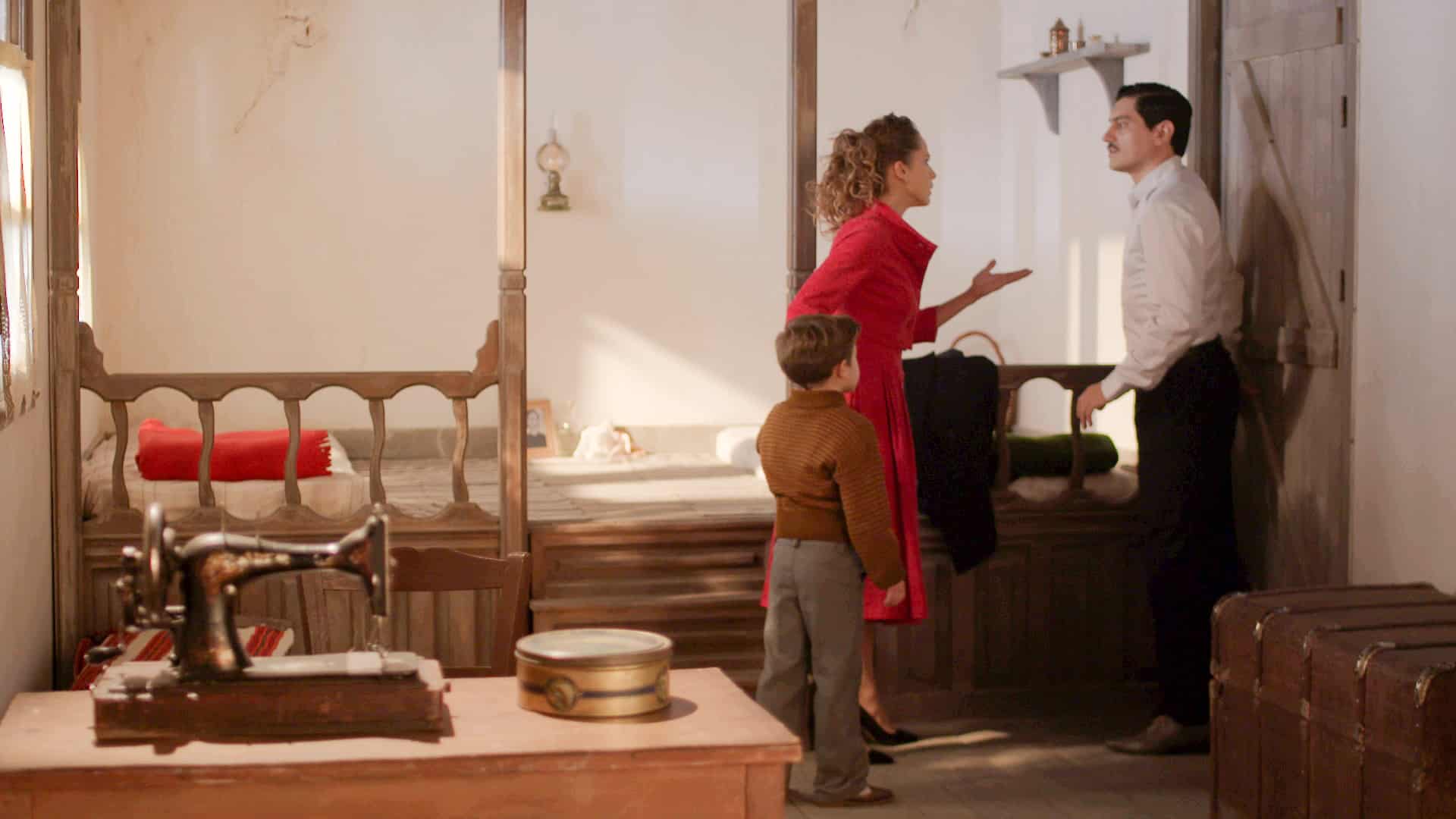 Άγριες Μέλισσες εξελίξεις: Ο Τάκης ανάβει φωτιές στους Σεβαστούς και στις δύο αδελφές