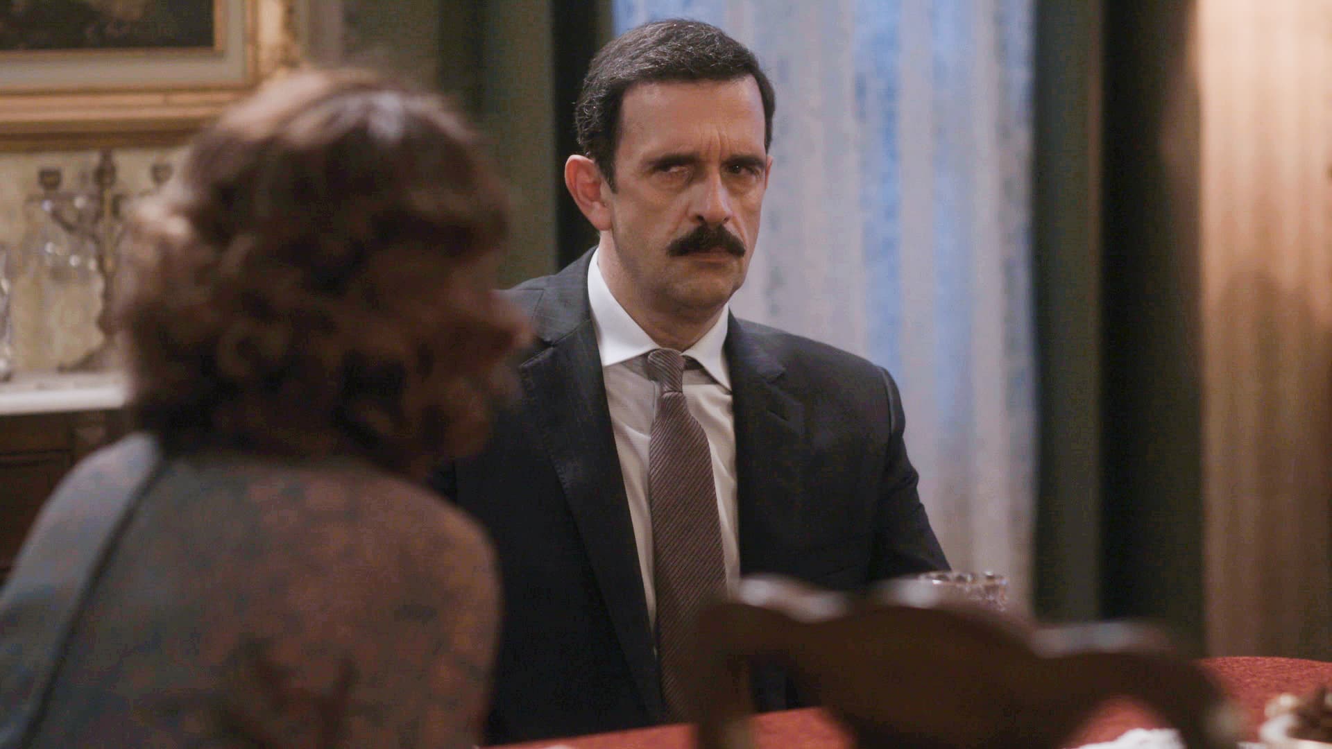 Άγριες Μέλισσες εξελίξεις: Ο Τάκης ανάβει φωτιές στους Σεβαστούς και στις δύο αδελφές