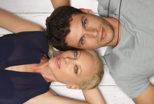 Έρωτας με Διαφορά - Επεισόδιο 1, 2