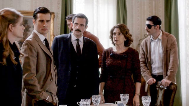 Άγριες Μέλισσες Σήμερα 28/01/21 Επεισόδιο 83 - Η Δρόσω θα βρεθεί με τον Δούκα και τη Μυρσίνη