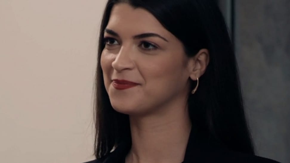 8 λέξεις επεισόδια: Η Αλίκη χωρίζει τον Έκτορα τρίτο πρόσωπο Ευδοκία 