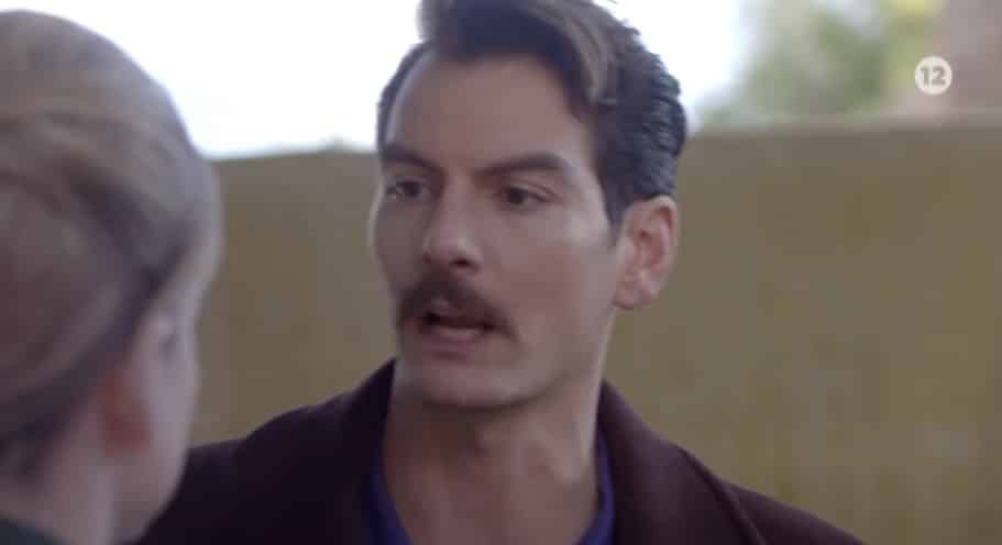 Άγριες Μέλισσες Σήμερα 11/01/21 Επεισόδιο 72: Ο Βόσκαρης εκμεταλλεύεται την υπόθεση του Νέστορα