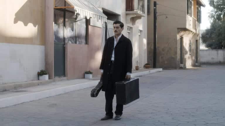 Άγριες Μέλισσες επεισόδια: Οι δύο εχθροί της Δρόσως