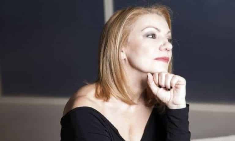 8 λέξεις Spoiler: Η Ναυσικά θα προχωρήσει με το θέμα εξέτασης της Τζουλιάνας