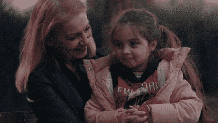 8 Λέξεις: Η Τζουλιάνα δέχεται να βοηθήσει το παιδί της Μιρέλας