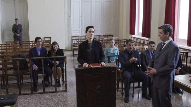 Άγριες Μέλισσες Σήμερα 17/03/21 Επεισόδιο 110 Β Κύκλος – H Δρόσω συνεχίζει την αυτοκαταστροφική συμπεριφορά της