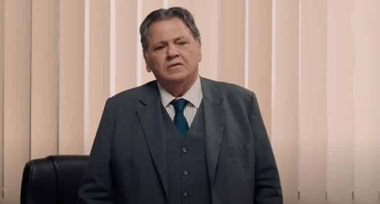 8 Λέξεις: Ο Αρώνης σοκάρεται από την απάντηση που του δίνει η Αποστολία