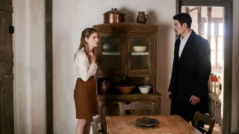 Άγριες Μέλισσες: Η Ασημίνα λυγίζει – Η Δρόσω την βοηθάει